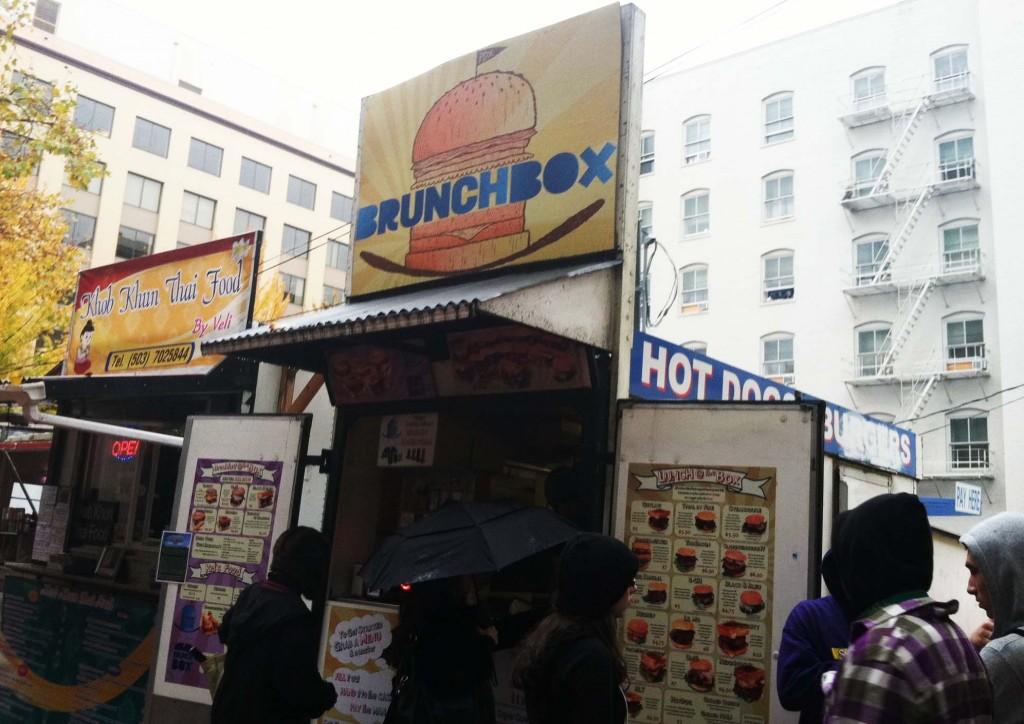 Brunchbox+serves+up+tasty+burgers+with+a+smile