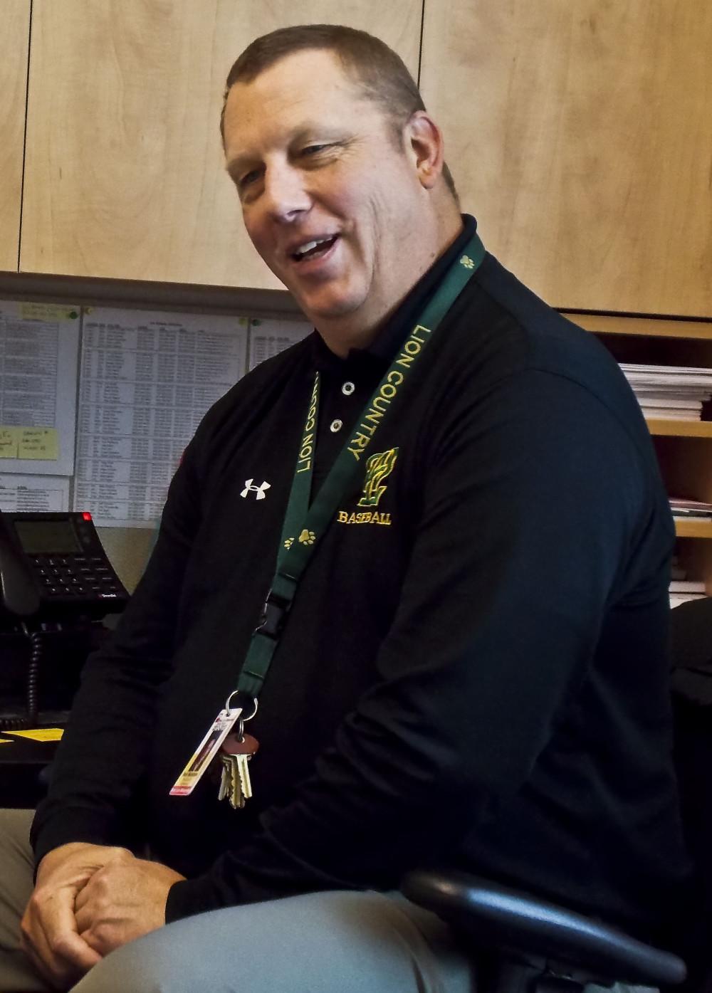 Holstrom to retire to Arizona after 14 years in West Linn