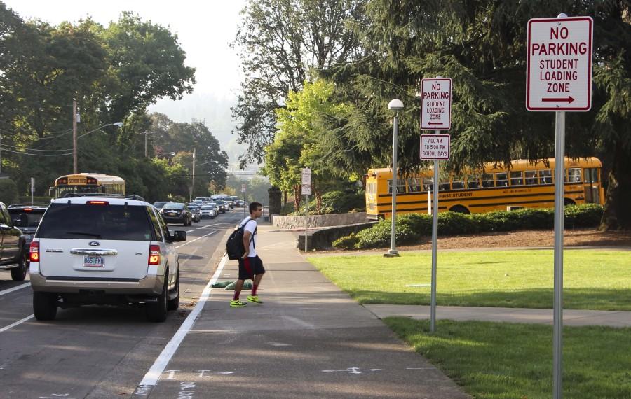 Traffic signs were installed prior to the school years opening to mark the newly installed students loading and unloading zones. Three sections around the school have been repainted in order to prevent future traffic accidents.
