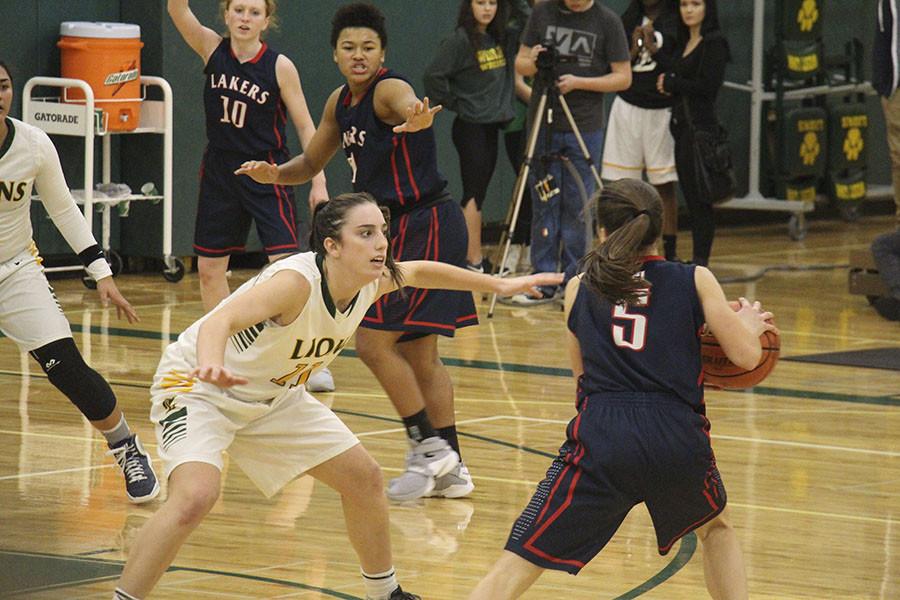 After trailing six points in the 4th quarter, West Linn (2-2, 1-0 Three Rivers League) defeated Lake Oswego (3-1, 0-1 TRL) 61-57. The Lions were led by Kennedy Byram, sophomore, with 18 points.