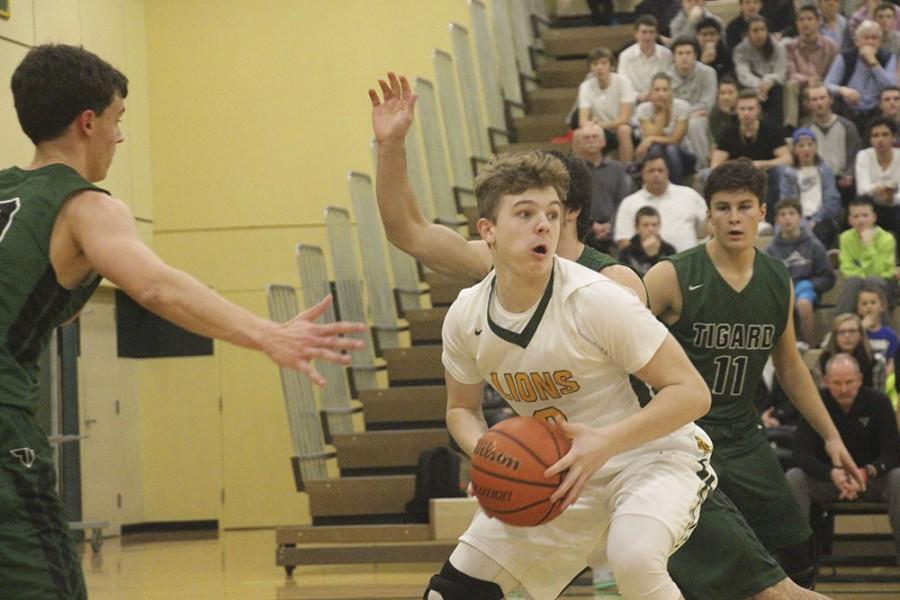 West Linn (13-3, 6-0 Three Rivers League) easily handled Tigard (11-3, 5-1 TRL) 89-45 and now holds first place in the TRL. Payton Pritchard, senior, led the Lions with 30 points, followed by Tate Hoffman, senior, with 13. The Lions next play at Lakeridge (6-9, 2-4) Friday at 7:15 p.m.